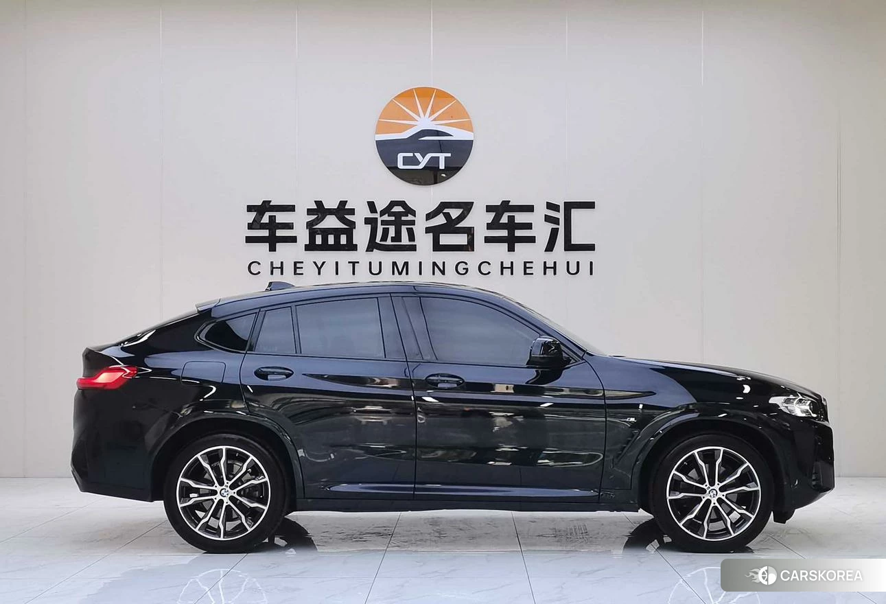 BMW X4 2021 Черный из Китая