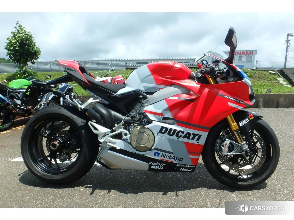 Проданный Ducati PANIGALE V4 2019 из Японии, фото 2