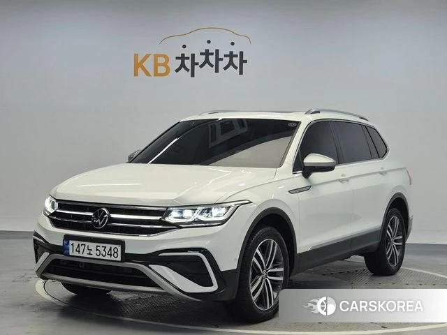 Volkswagen Tiguan Allspace 2023 Белый из Кореи