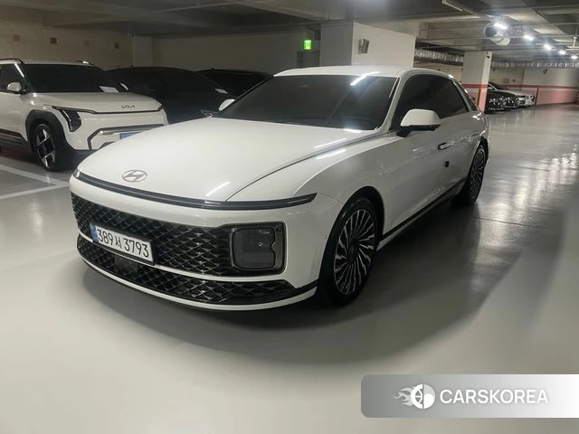 Hyundai Grandeur Hybrid (GN7) 2023 Белый из Кореи