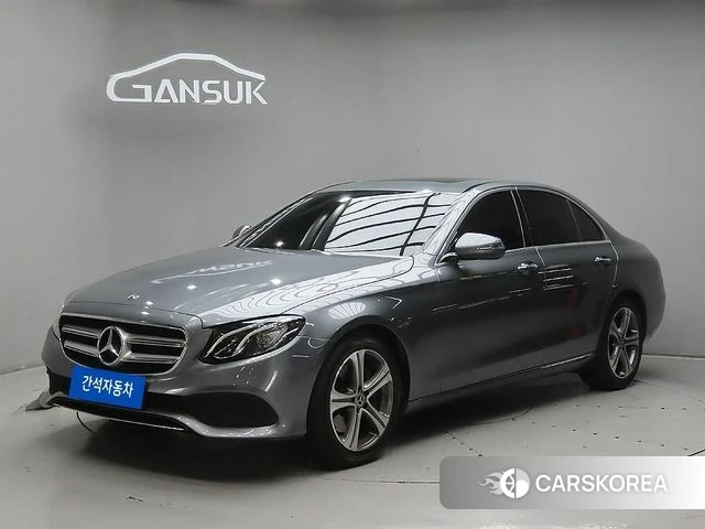 Mercedes-Benz E-Class W213 2019 Серый из Кореи