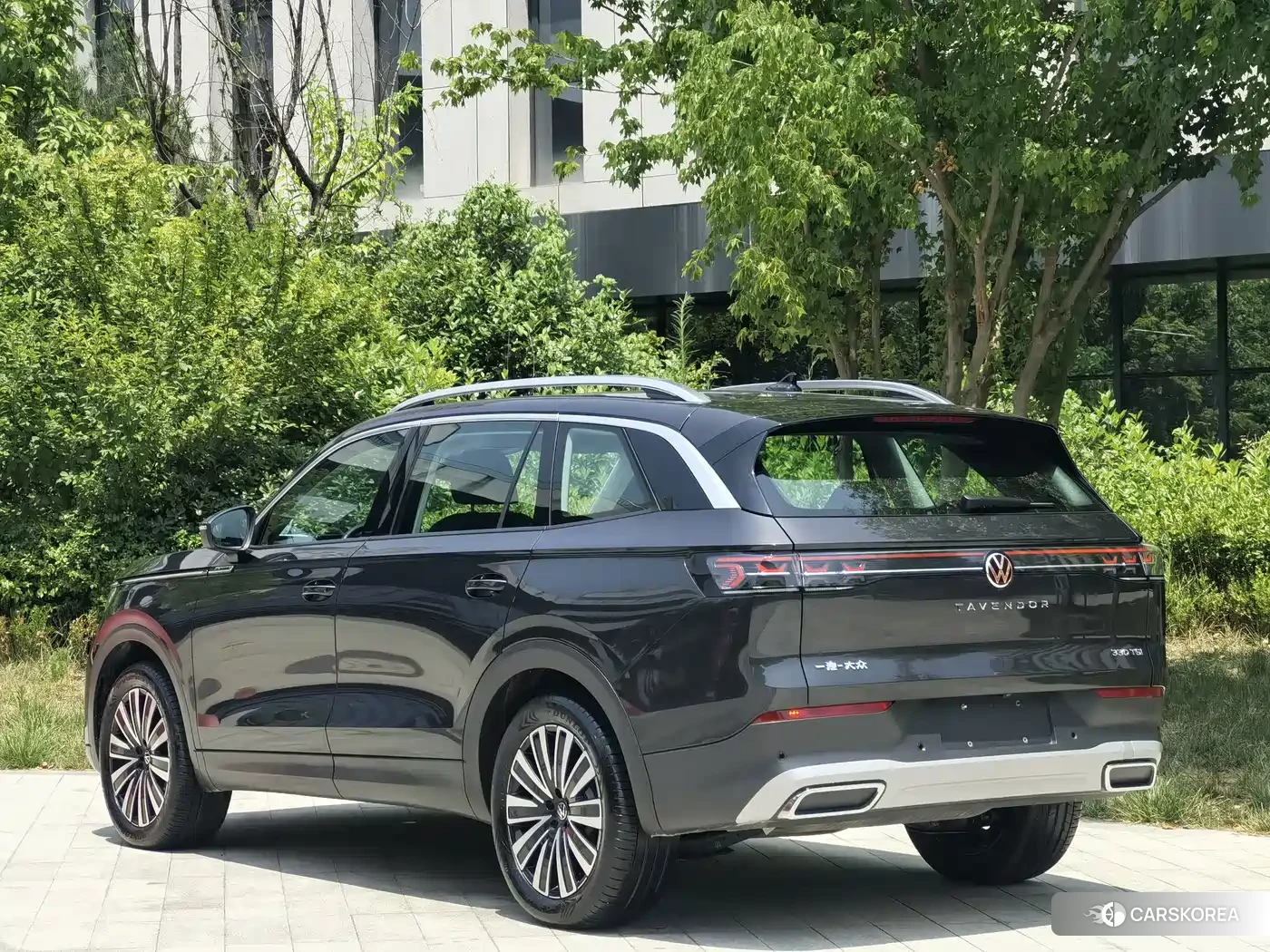 Volkswagen Range patrol 2025 Silver/gray из Китая