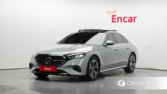 Mercedes-Benz E-Class W214 2024 Серебристо-серый из Кореи