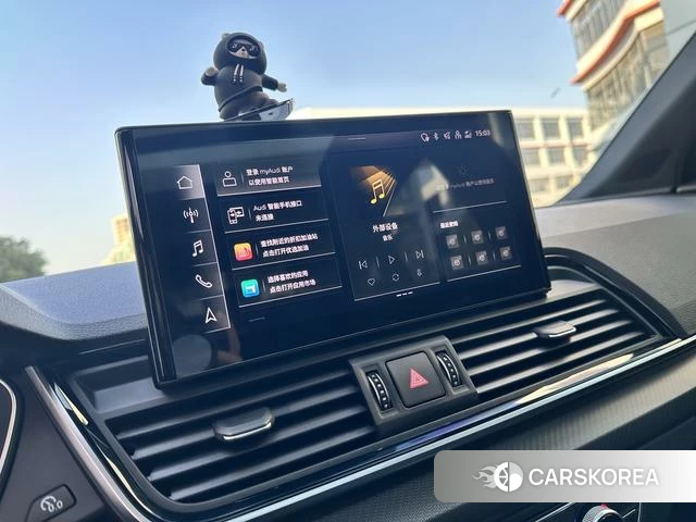 Audi Q5L Sportback 2021 Черный из Китая