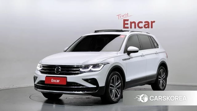 Volkswagen Tiguan second Generation 2022 Белый из Кореи