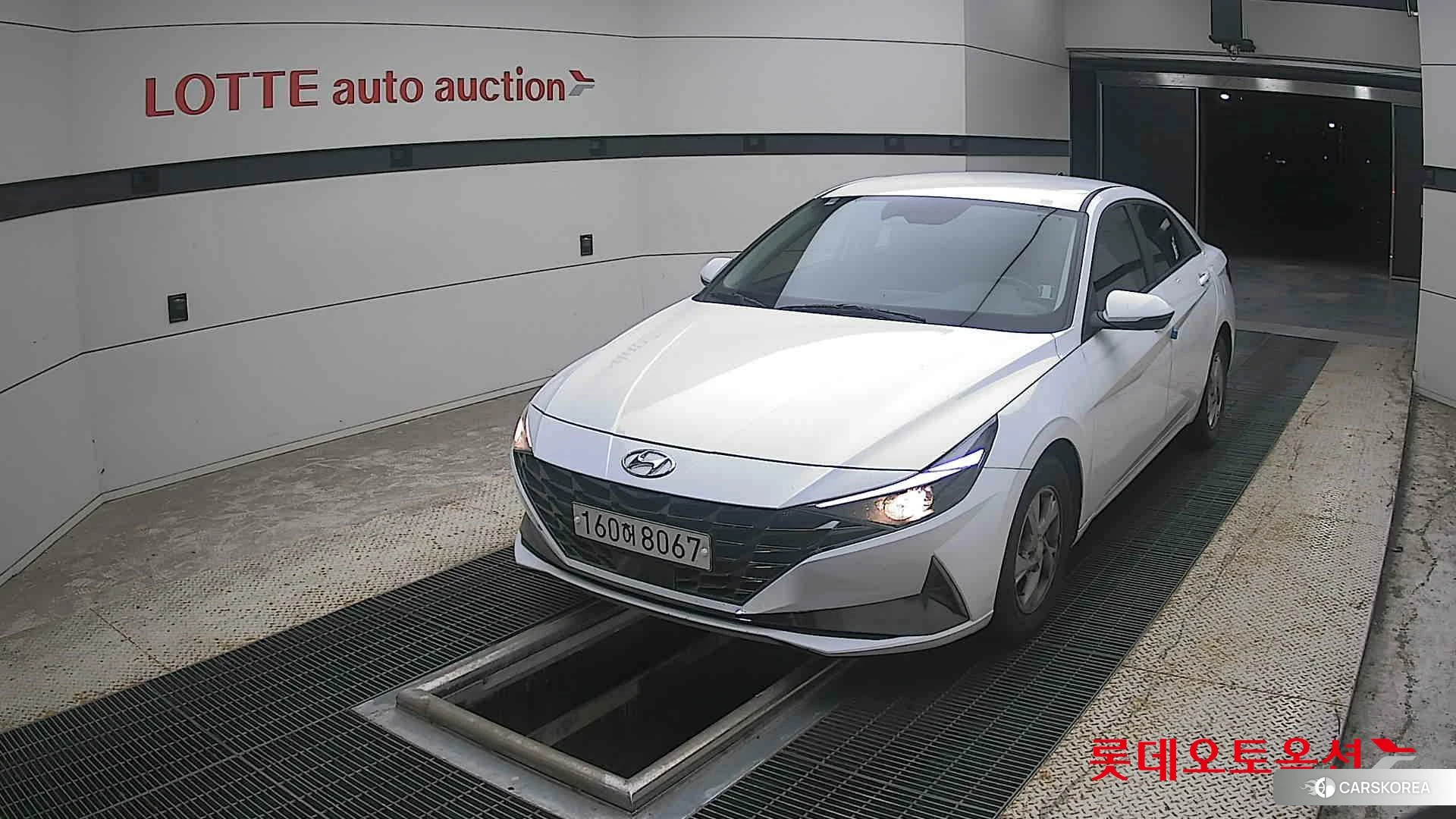 Hyundai Avante 2021 Polar White из Кореи