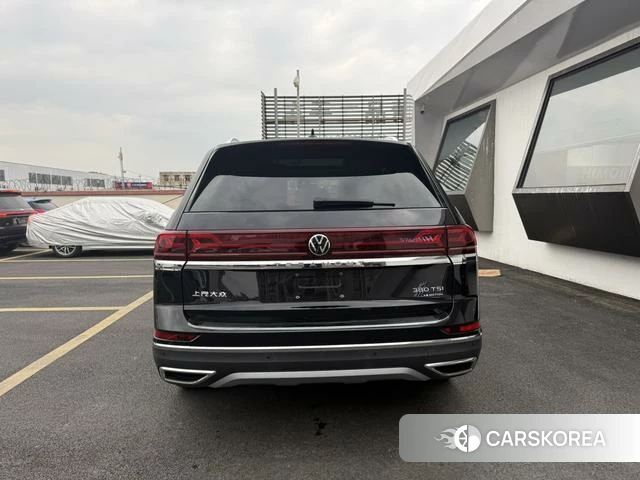 Volkswagen Tourang 2021 Черный из Китая