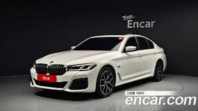 BMW 5 Series (G30) 2022 Белый из Кореи
