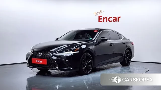 Lexus ES300h 7th generation 2023 Черный из Кореи