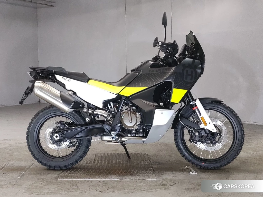 Проданный Husqvarna NORDEN 901 2023 из Японии