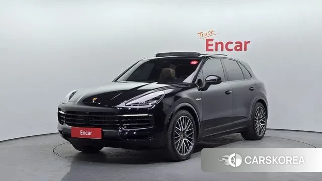 Porsche Cayenne (PO536) 2022 Черный из Кореи
