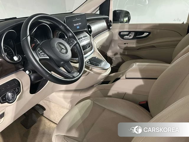 Mercedes-Benz V-class 2021 Черный из Китая