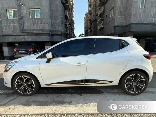 Renault Korea (Samsung) Clio 2018 Белый из Кореи