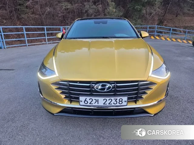 Hyundai Sonata (DN8) 2019 Золотой из Кореи
