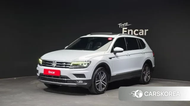 Volkswagen Tiguan Allspace 2018 Светло-серебряный цвет из Кореи