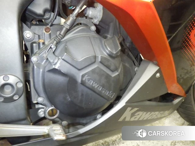 Engine photo