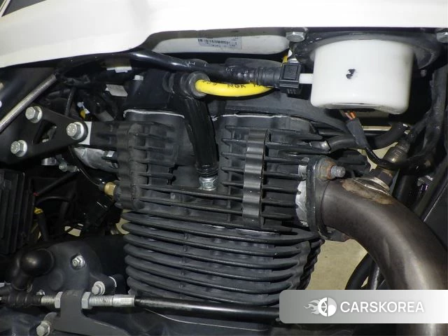 Engine photo
