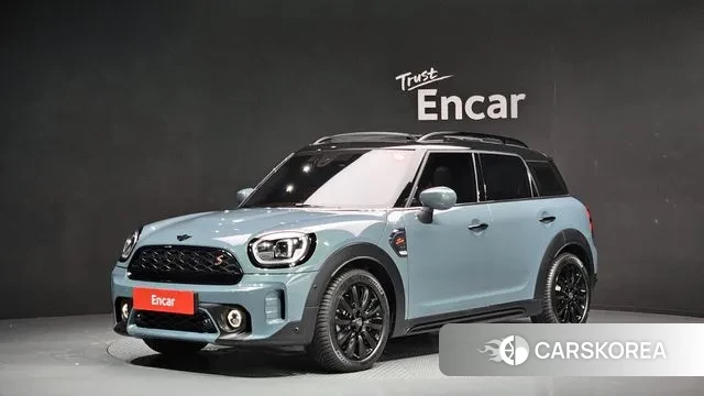 Mini Cooper S Countryman 2024 Светло-серебряный цвет из Кореи