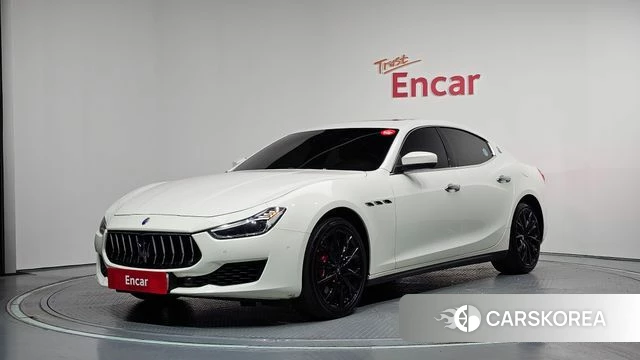 Maserati Ghibli 2019 Белый из Кореи