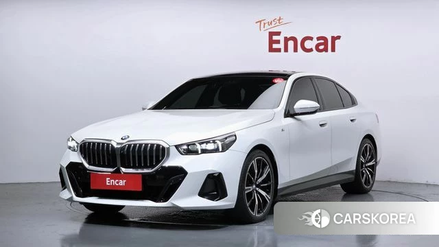 BMW 5 Series (G60) 2023 Белый из Кореи