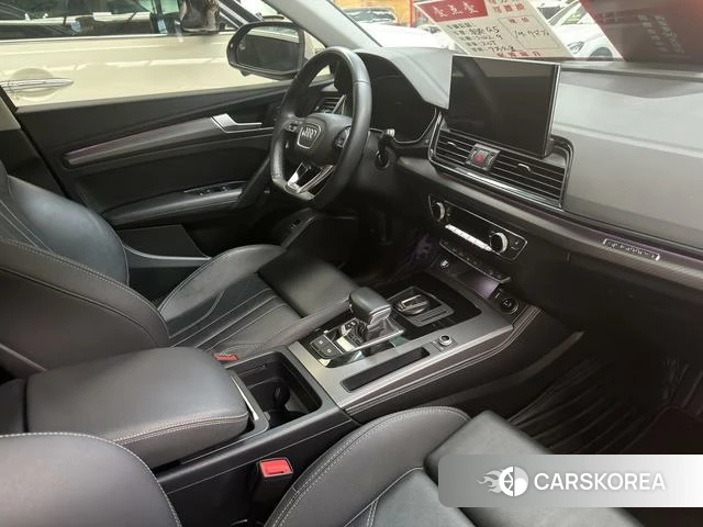 Audi Q5L 2022 Белый из Китая