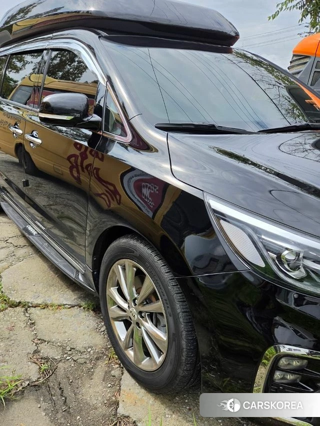 Kia The New Carnival 2018 Черный из Кореи