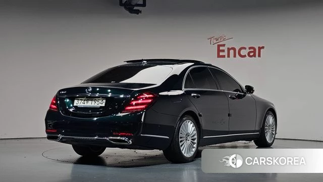 Mercedes-Benz S-Class W222 2020 Темно-зеленый из Кореи