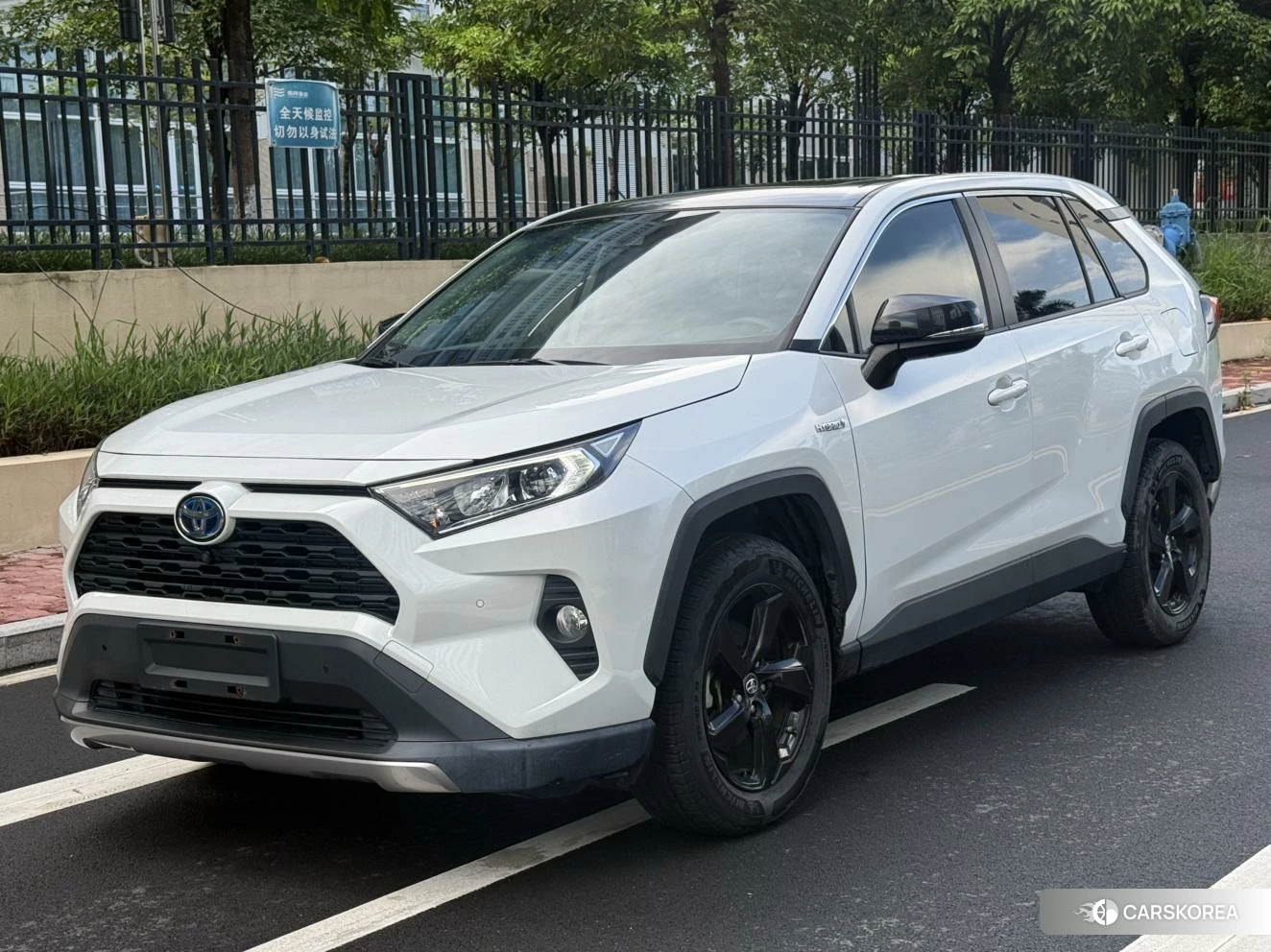 Toyota RAV4 Rongfang 2022 Белый из Китая