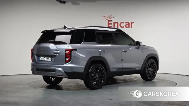 Ssangyong Torres 2023 Светло-серебряный цвет из Кореи