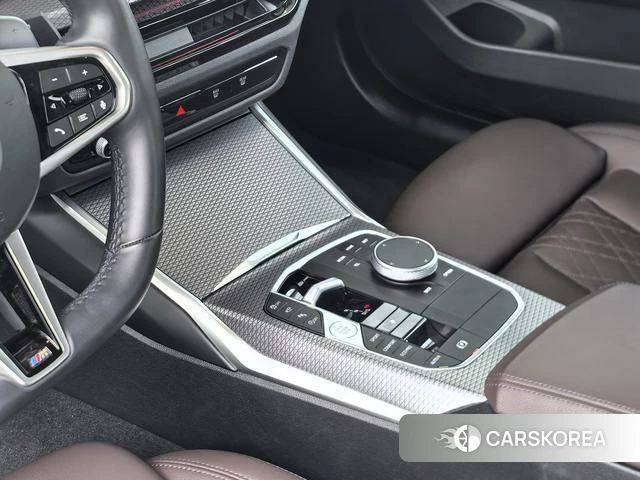 BMW 3 series 2024 Черный из Китая