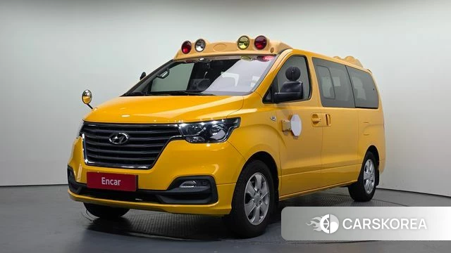 Hyundai The New Grand Starex 2018 Желтый из Кореи