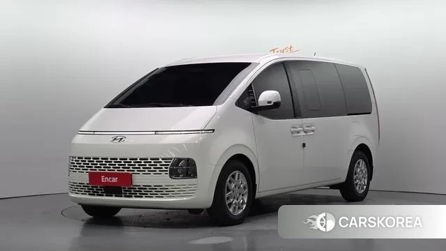 Hyundai Staria 2023 Белый из Кореи