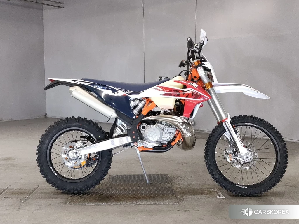 Проданный KTM 250EXC SIXDAYS TPI 2023 из Японии
