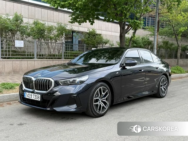 BMW 5 Series (G60) 2025 Черный из Кореи