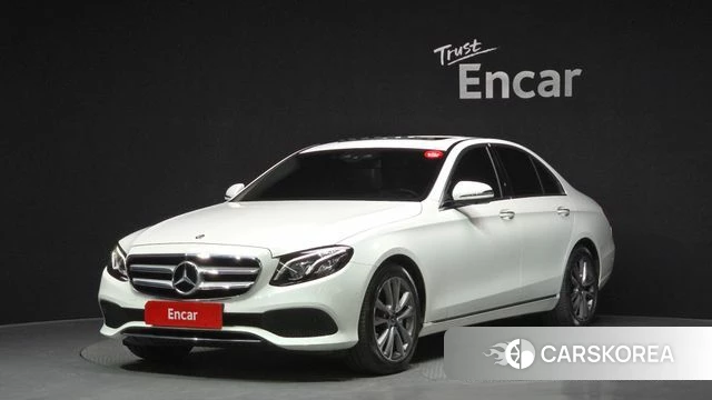 Mercedes-Benz E-Class W213 2019 Белый из Кореи