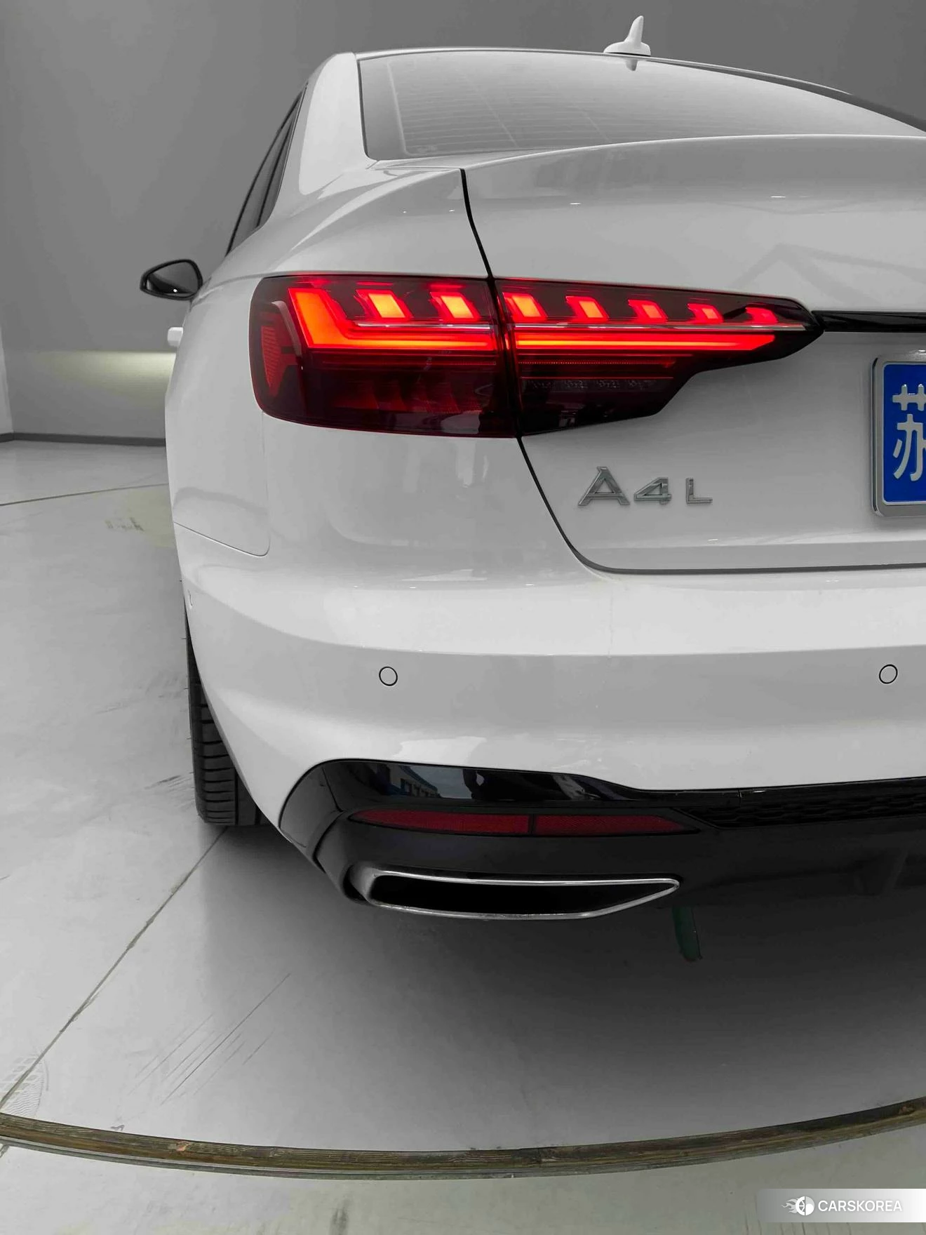 Audi A4L 2021 Белый из Китая