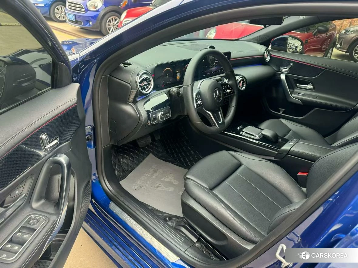 Mercedes-Benz Class A 2021 Синий из Китая