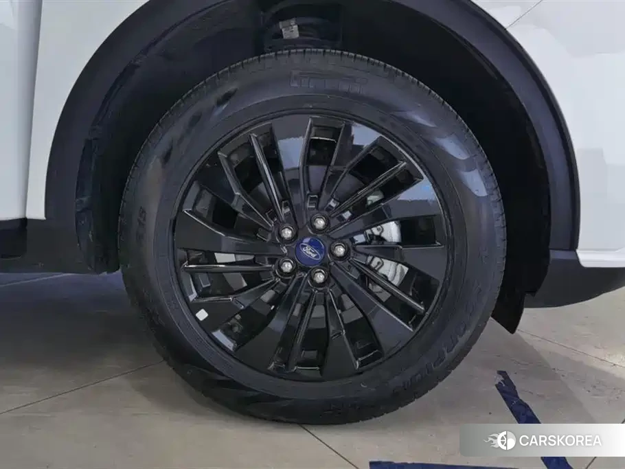 Ford Ruiji 2024 Белый из Китая
