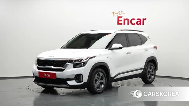 Kia Seltos 2022 Белый из Кореи