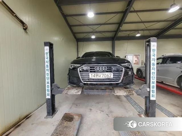 Audi A6 (C8) 2021 Черный из Кореи