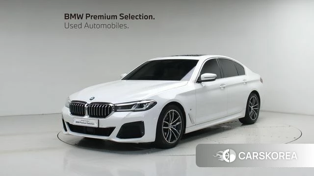 BMW 5 Series (G30) 2023 Белый из Кореи