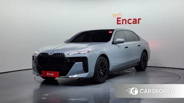 BMW 7 Series (G70) 2024 Серый из Кореи