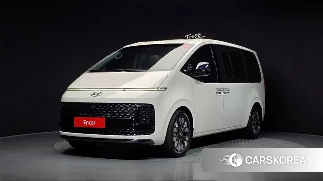 Hyundai Staria 2023 Белый из Кореи