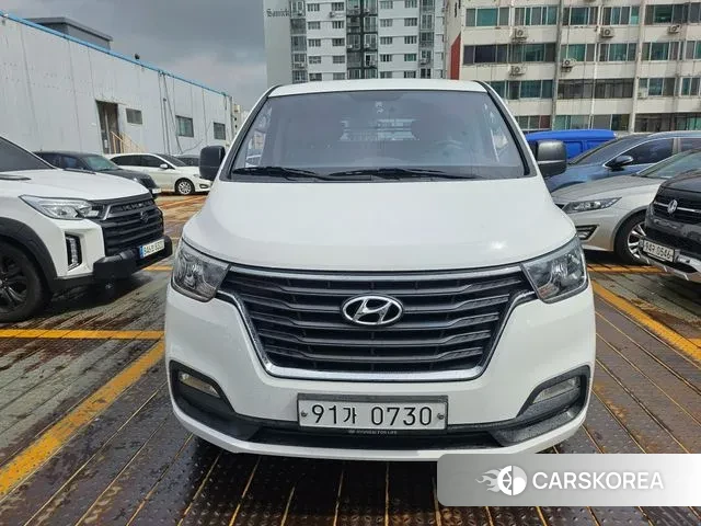 Hyundai The New Grand Starex 2018 Белый из Кореи
