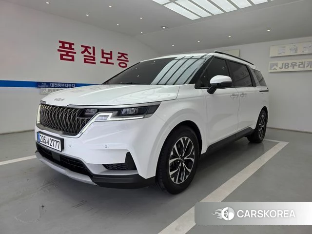 Kia Carnival 4th generation 2023 Белый из Кореи
