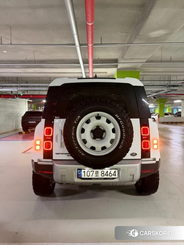 Land Rover Defender (L663) 2022 Белый из Кореи