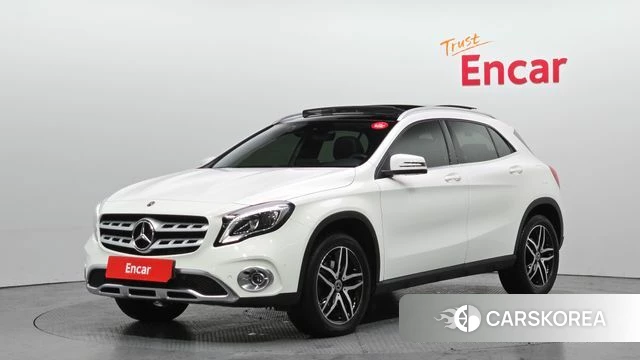 Mercedes-Benz GLA-Class X156 2019 Белый из Кореи