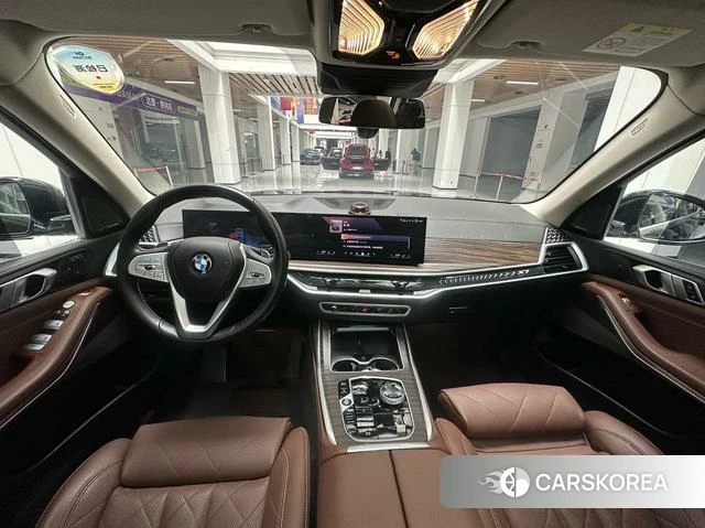 BMW X7 2023 Черный из Китая