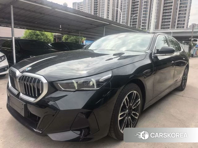 BMW 5 series 2026 Черный из Китая