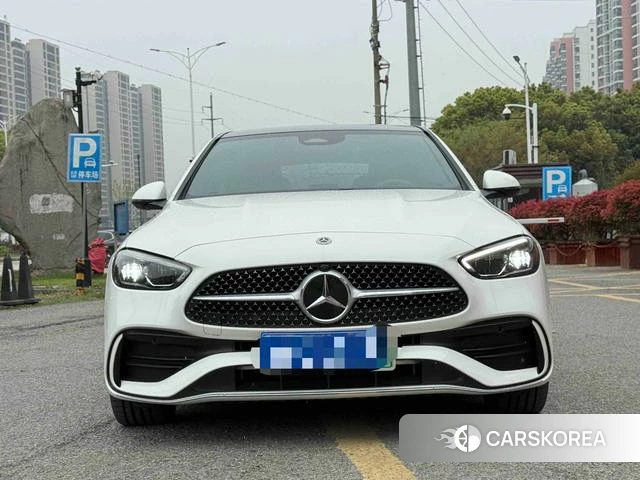Mercedes-Benz C-class PHEV 2024 Белый из Китая
